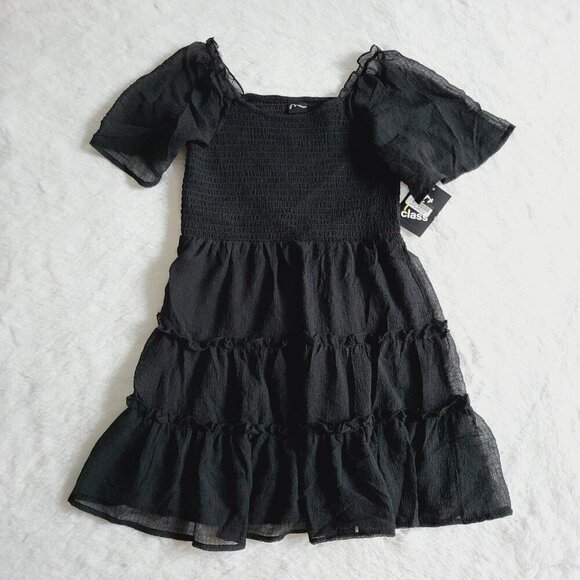 Art Class Girls' Smocked Bodice Flutter Sleeve Textured Dress 4KIDK-AP - Picture 2 of 4